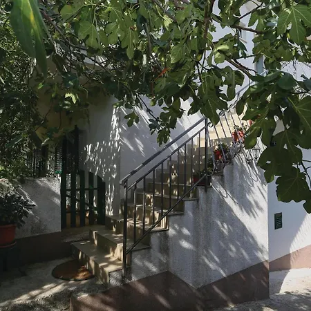 Put Vlaka I Appartement Trogir